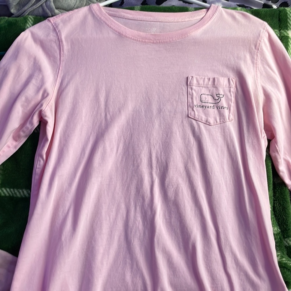 pink long sleeve vineyard vines shirt, size small